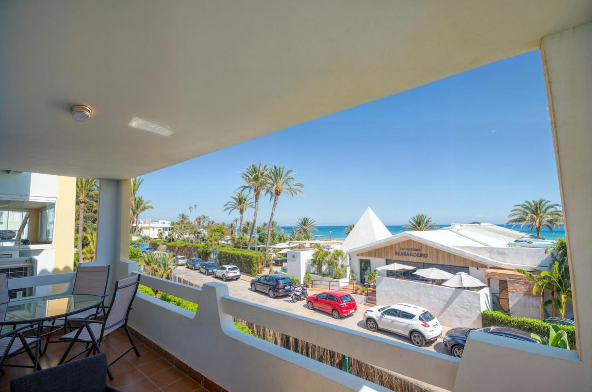 Apartamento Pilar Marbella Exterior foto