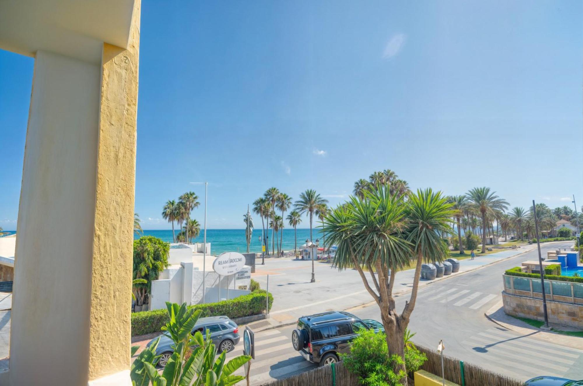 Apartamento Pilar Marbella Exterior foto